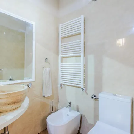 Apartment Lapo 2 Bedrooms And Outdoor In Lucca