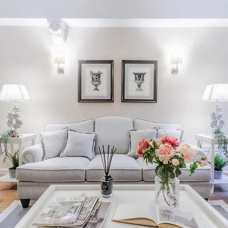 Lapo 2 Bedrooms And Outdoor In Apartment *